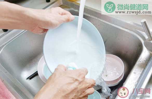 洗餐具有哪些错误清洁方式 怎么洗碗避免健康问题