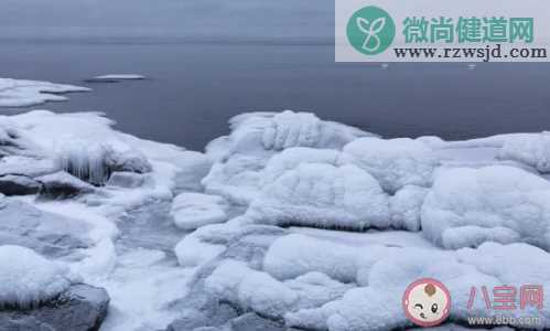 打雪仗堆雪人怎么发朋友圈 打雪仗堆雪人说说句子