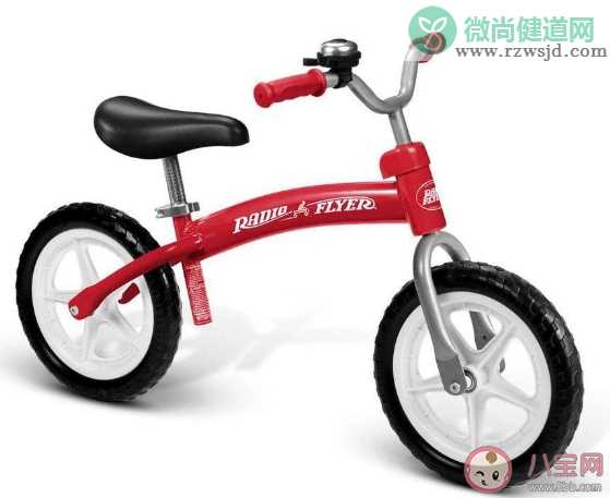 宝宝适合玩什么车 孩子喜欢玩车买什么车玩具