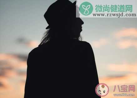 如何看待女生从来不发朋友圈 不发朋友圈在想什么