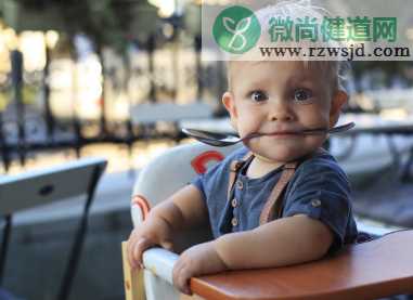 宝宝不吃辅食该怎么办 宝宝抗拒吃辅食怎么应对