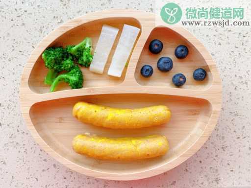 微信晒孩子吃辅食的说说 孩子吃辅食妈妈发什么好