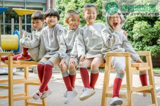 孩子上公立幼儿园好还是私立幼儿园好 孩子上幼儿园选什么样的好