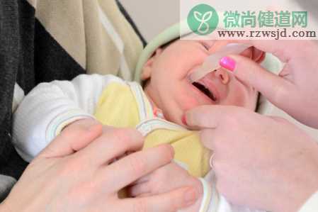 新生儿母乳腹泻竟然是和妈妈有关 新生儿腹泻该如何护理