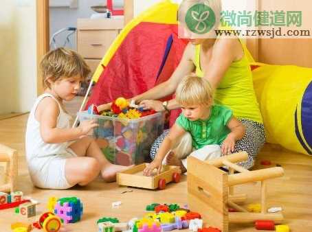 孩子看见玩具走不动路怎么应