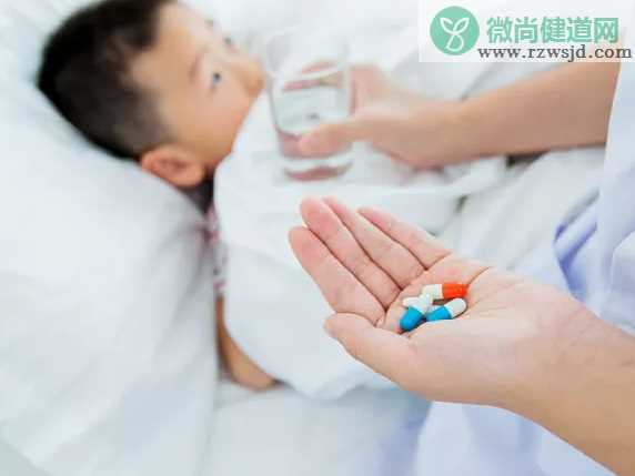 孩子适度发烧有哪些好处 宝宝发烧会烧坏大脑吗