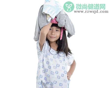 孩子秋季穿衣搭配指南 宝宝秋天穿什么衣服好