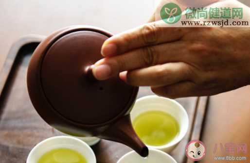 喝茶可以降尿酸高吗 喝茶对降尿酸有好处吗