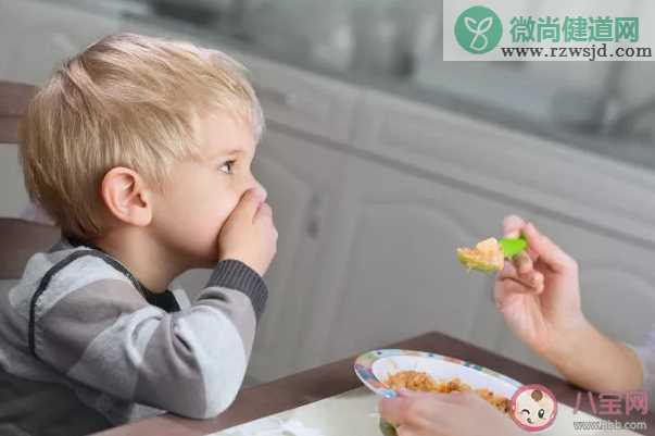 孩子挑食强迫吃饭好吗 孩子挑食不肯吃饭怎么解决