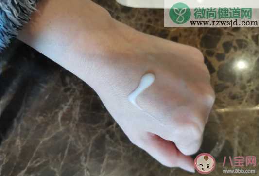 怡丽丝尔水乳适合多大的人用 怡丽丝尔水乳适合什么皮肤的用