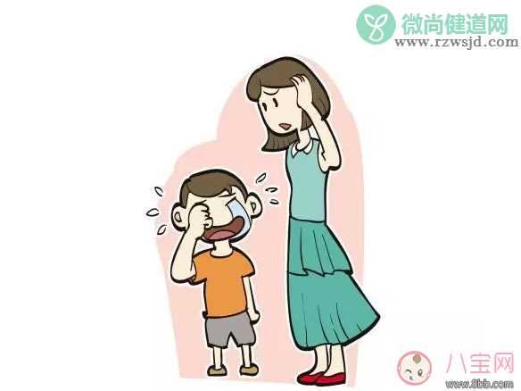 孩子公众场合闹要东西怎么处