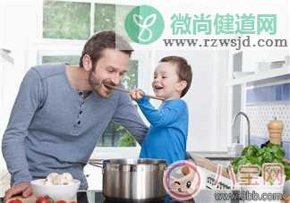 该给2岁孩子喂饭吗 如何改善