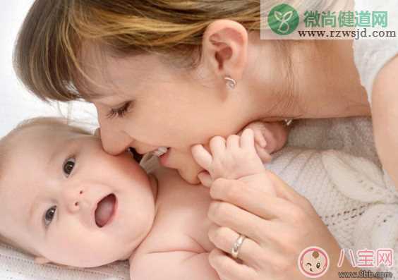 公共场合哺乳尴尬怎么办 有哪些好用的哺乳神器