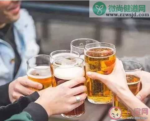 当代年轻人的酒量有多大 当代年轻人的酒量是分场合的吗