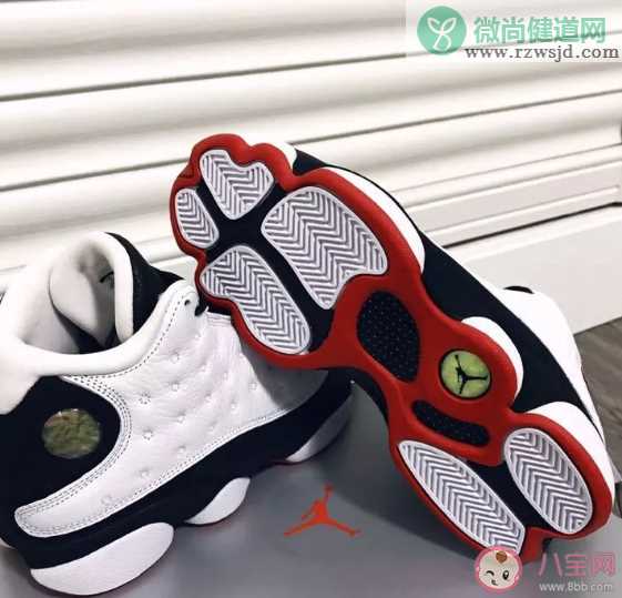 aj13反转熊猫什么时候发售 aj13反正熊猫内部怎么清