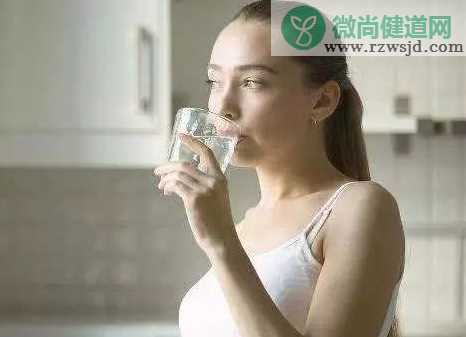 孕妇怎么样喝水才健康 孕妇