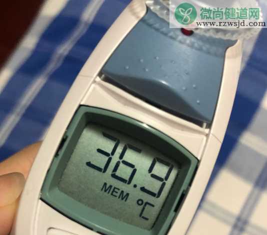 小林退热贴一个能用多久 小林退热贴能降温几小时