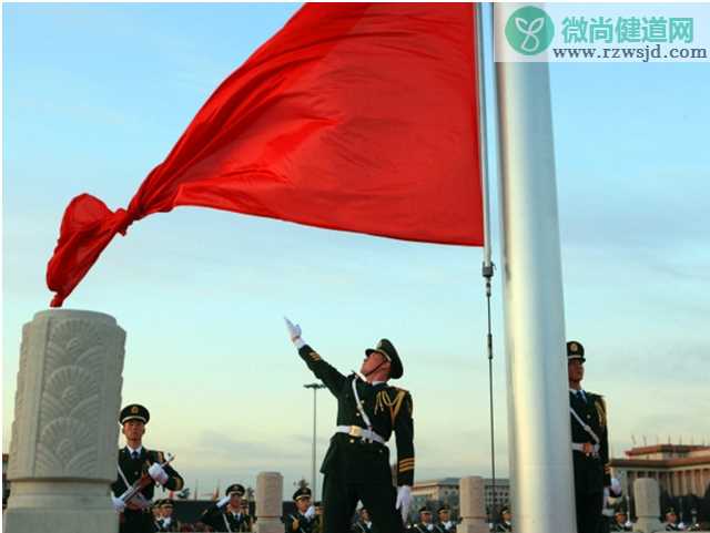 2019国庆节看升旗仪式的感想句子 2019国庆节看升旗仪式的说说