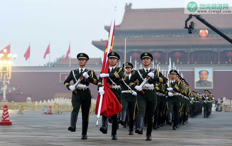 2019国庆节天安门广场升旗仪