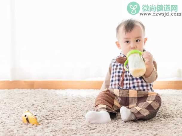 孩子吃夜奶好不好 如何科学的给宝宝断掉夜奶