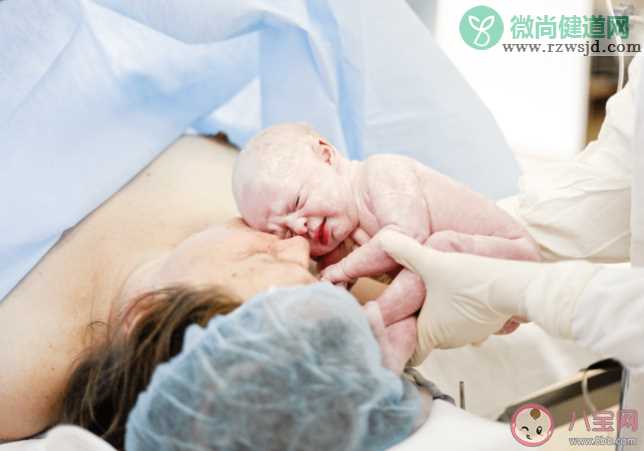 为什么晚上生孩子会比白天多 孩子白天生和晚上生有啥不同