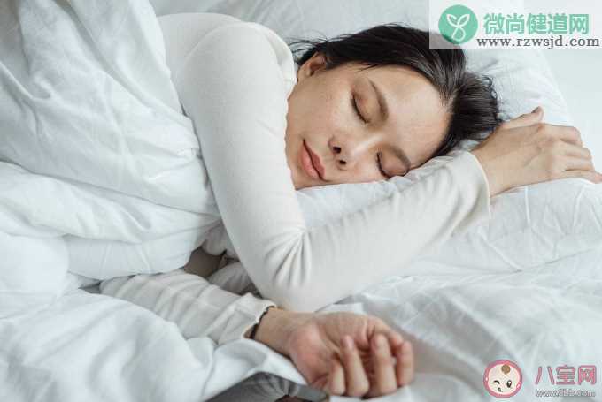 最佳睡眠时间出炉 睡够8小时了为什么还犯困