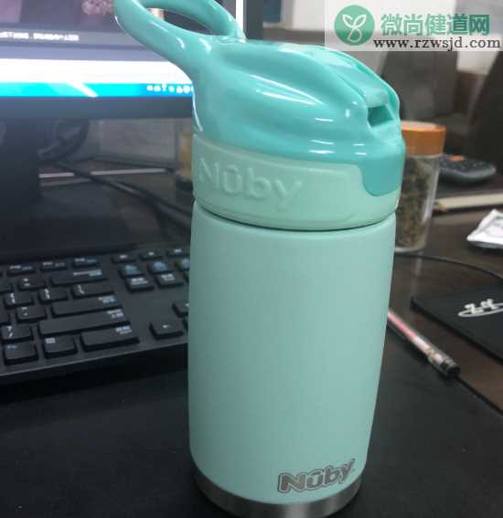 NUBY吸管保温杯怎么样 NUBY吸管保温杯使用测评