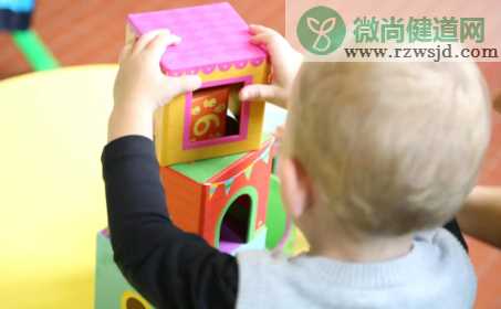 幼儿园为什么不教写字 超前被强迫认字对孩子的危害