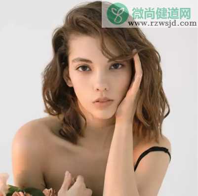 女性体毛多正常吗 毛发多多毛症有什么区别