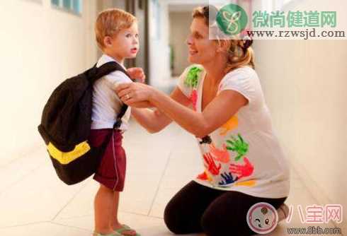 孩子死活不愿意去幼儿园怎么办 不同的情况怎么安抚孩子去幼儿园