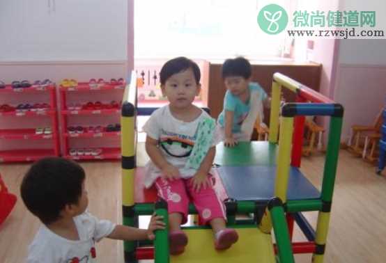 小孩没有午睡的习惯怎么办 宝宝幼儿园午觉睡不着怎么办