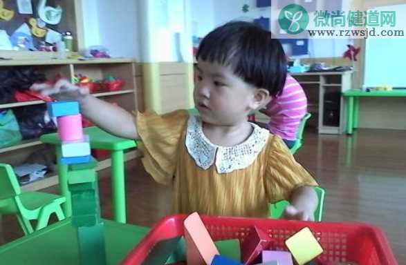 小孩自控力差怎么办 小孩性格自负逞强学什么兴趣班