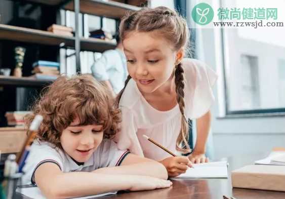 小孩暑假不学习不做作业怎么办 暑假怎么给孩子安排学习日程表