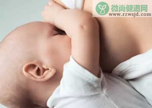 宝宝喂奶之后为什么不能马上躺着 宝喝母乳的方式要注意什么2018