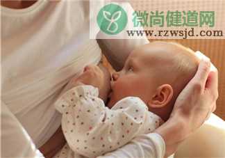 哺乳期大小奶怎么纠正 在宝宝饥饿或迷糊时先喂小乳房