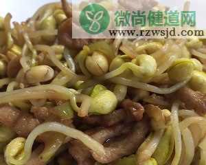 春日食鲜：黄豆芽炒肉丝『附：发豆芽小技巧