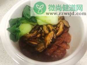 腊味煲仔饭-电炖盅版的热菜