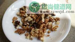 香煎核桃饭团的热菜家常菜