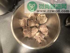 香喷喷的红烧牛尾