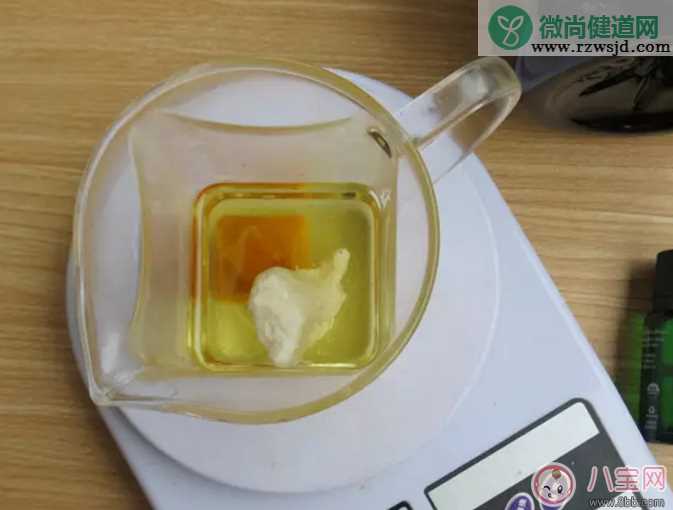 宝宝唇膏怎么做 适合一岁宝宝的天然润唇膏制作方法