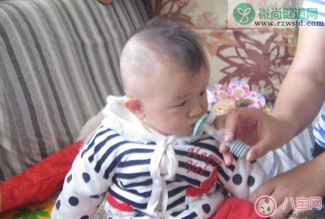 婴儿喂药器什么牌子好 小白熊新生儿喂药器有用吗