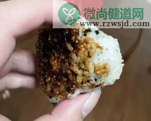 简单美味海苔煎饭团