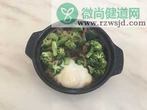 叉烧肉煲仔饭