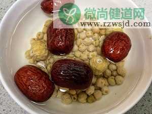 红枣无花果干鹰嘴豆浆&鹰嘴