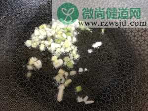 双菇炒肉丝