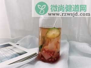 可热可冷的蜜桃乌龙饮品