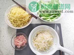 肉丝炒面的热菜家常菜