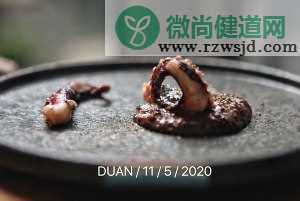 在家米其林——香煎鱿鱼佐黑蒜沙拉酱