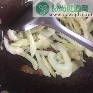 茴香球炒腊肉