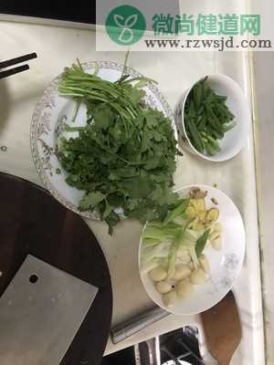 蒜蓉小龙虾vs红烧小龙虾的热